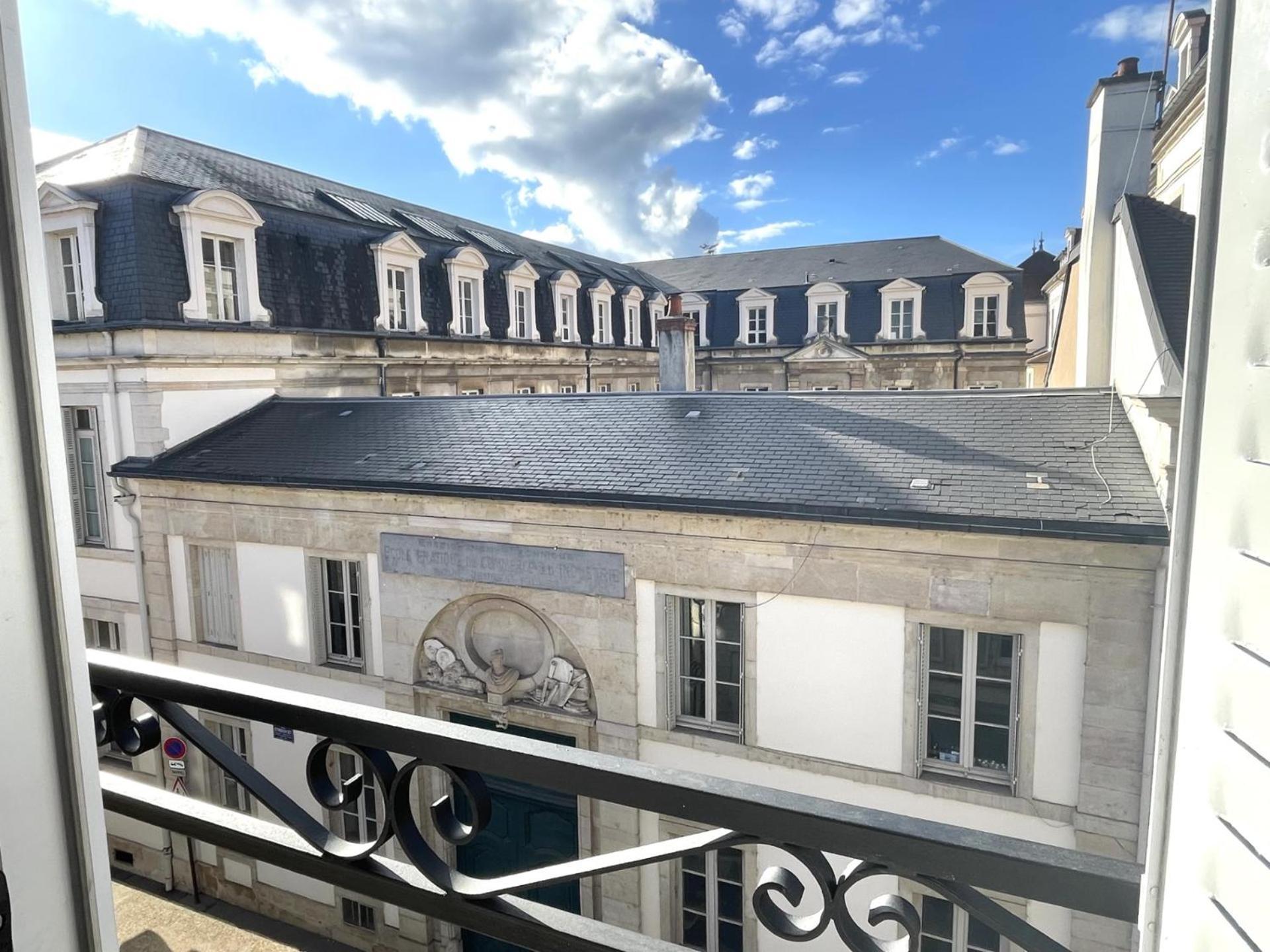 Sous Le Chene Bleu - Appartement Cosy Au Coeur De דיז'ון מראה חיצוני תמונה